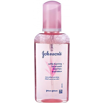Johnson's Softly Foaming Facial Wash  150 mL 